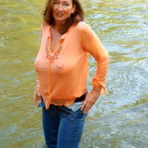 MILF Lorientaise de 48 ans cherche un homme passionné pour un plan cul inoubliable ce soir Cécile - rencontre-Cougar-Lorient