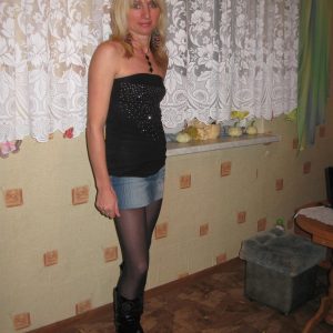Déjeuner en solo, dîner à deux Valentina - rencontre-Cougar-Créteil