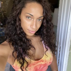 Naïma - rencontre-Milf-Asnières-sur-Seine